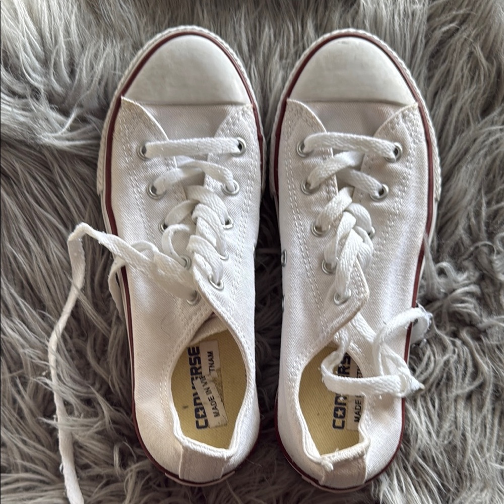 Converse White Chuck Taylor All-Star Sneakers